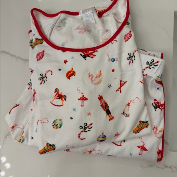 LAKE Festive White Pajama Set with Red Trim ORNAMENT CHRISTMAS PATTERN - Picture 1 of 7